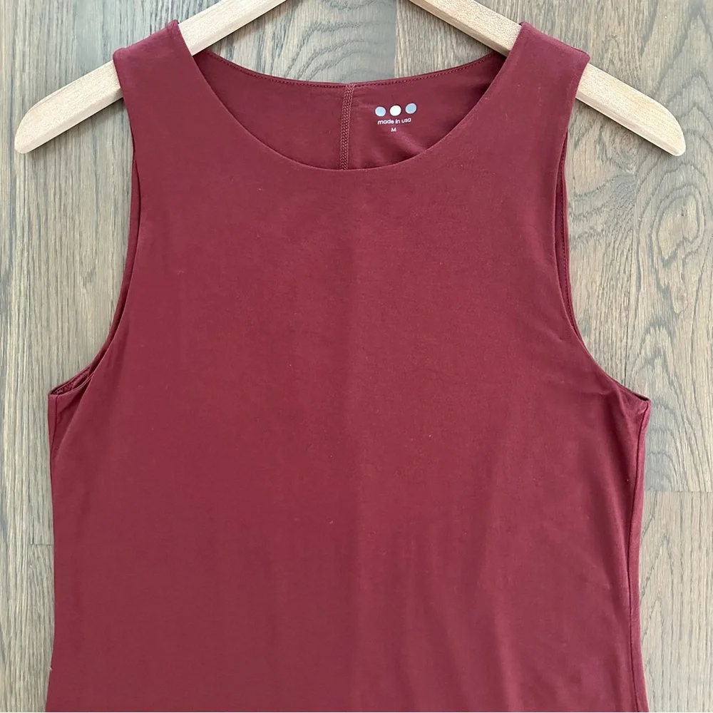 Three Dots Crew Neck Sleeveless Bodycon Dress in Cranberry Red Size Medium
